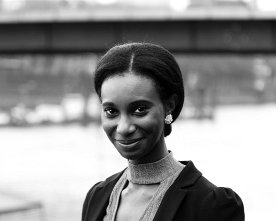 Nevrela_Shooting--Aisha-(3)