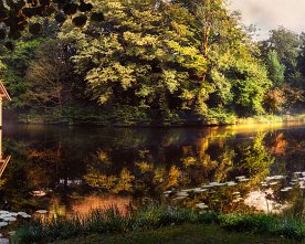 Bootshaus-am-See-Pan